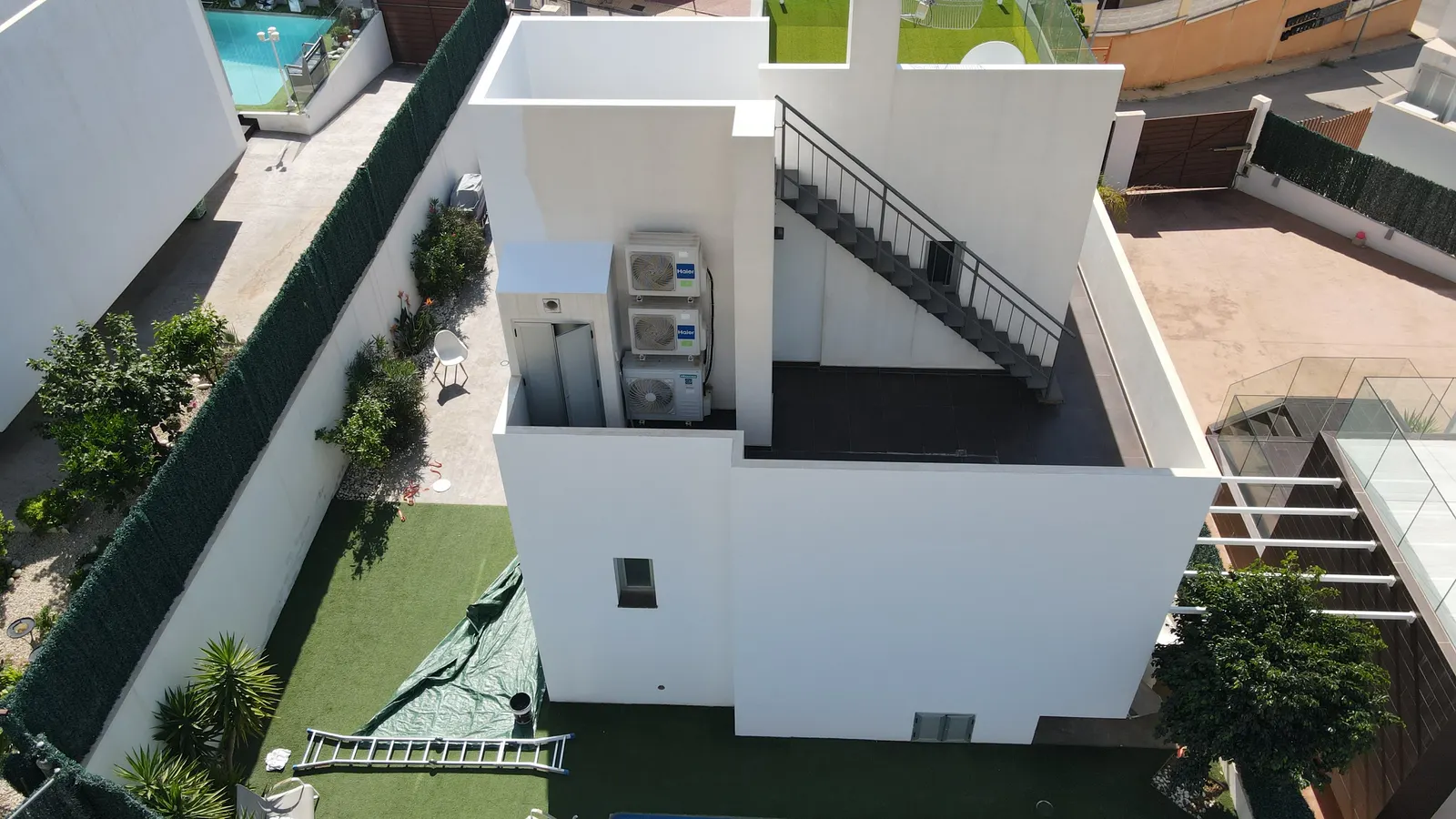 Vue d'ensemble de la villa après les travaux de façade
